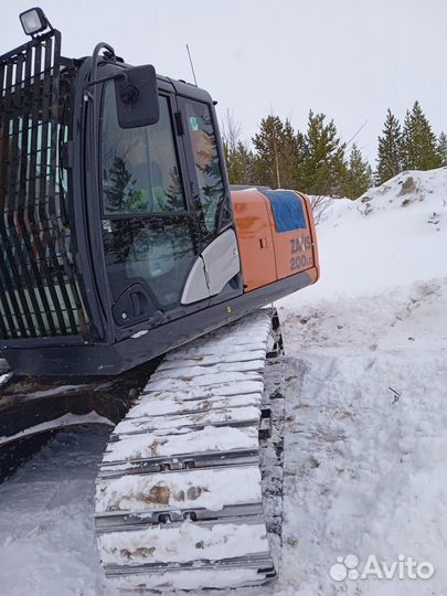 Гусеничный экскаватор Hitachi ZX200LC-5G, 2021