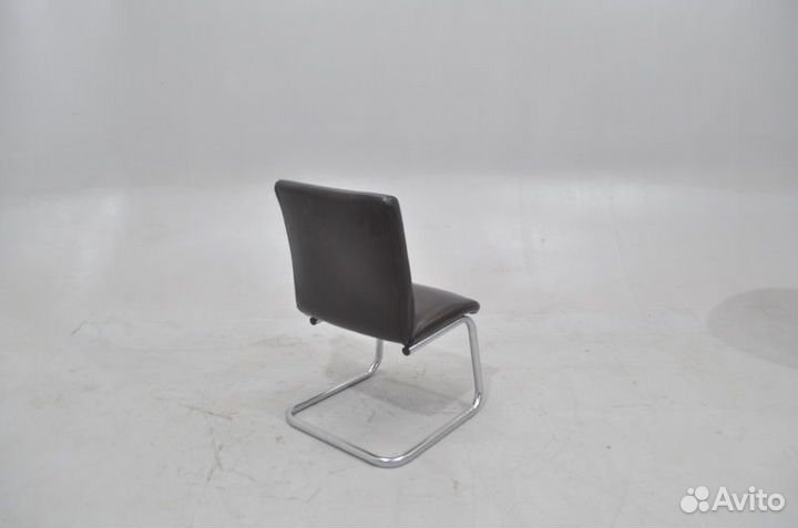 Кресло для переговорной