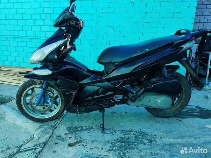 Крыло скутера 180сс