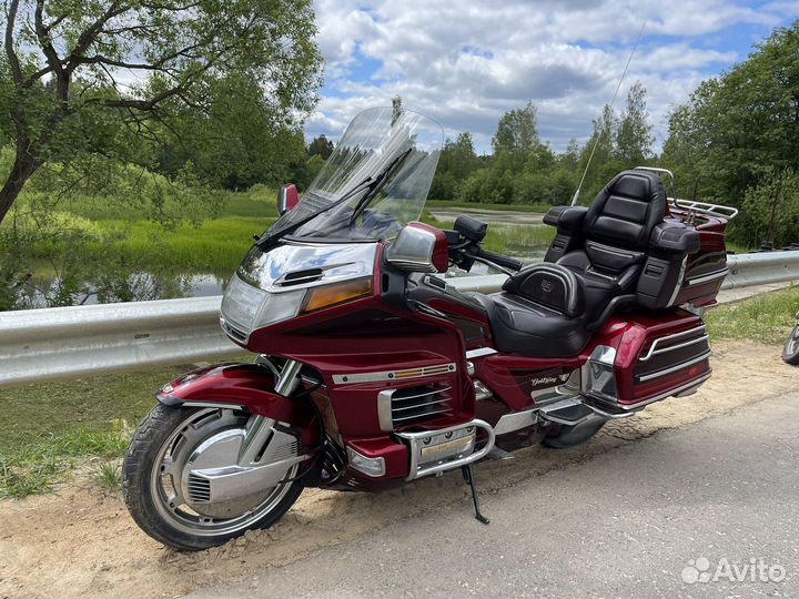 Аренда ретро-авто и мото на свадьбу и фотосессии