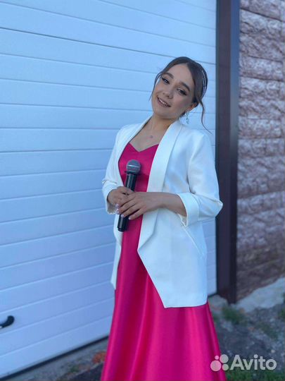 Ведущая праздников