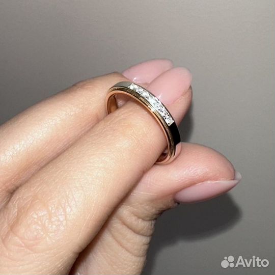 Кольцо золотое с бриллиантами