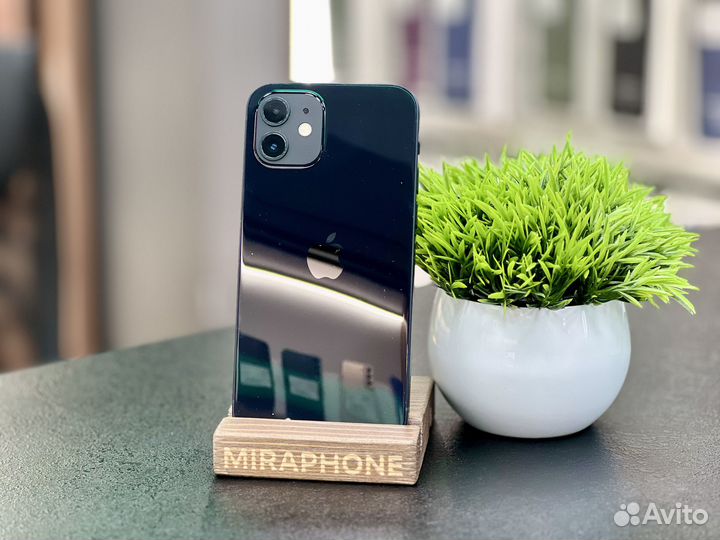 iPhone 12, 64 ГБ