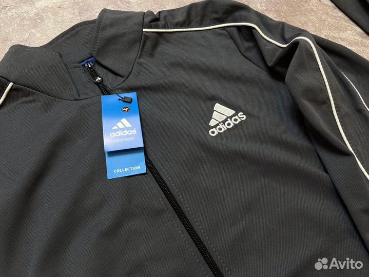 Спортивные костюмы Adidas