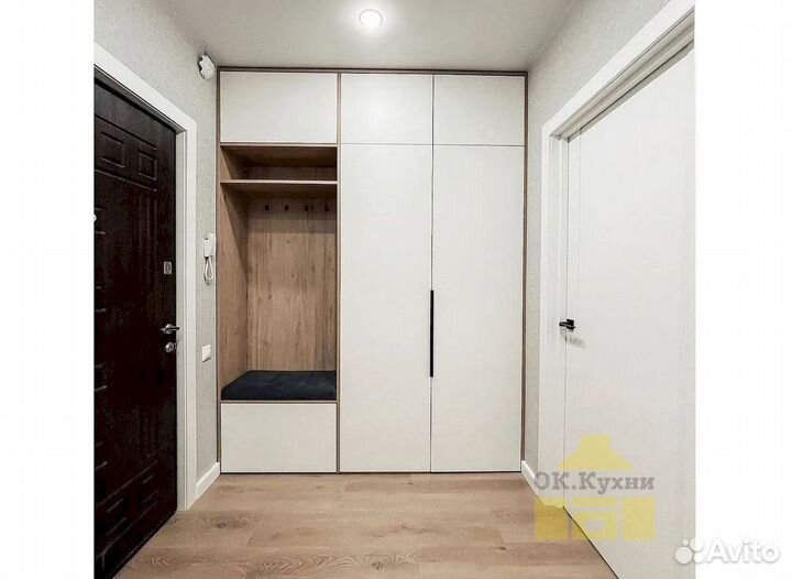 Шкаф распашной