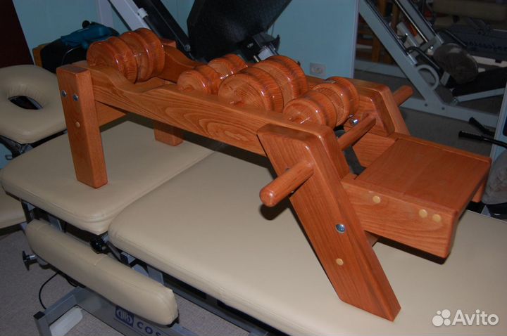 Тренажер-массажер стационарный для мышц спины