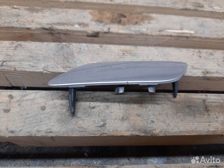 Заглушка под омыватель фары левая Audi Q3 8U 2013