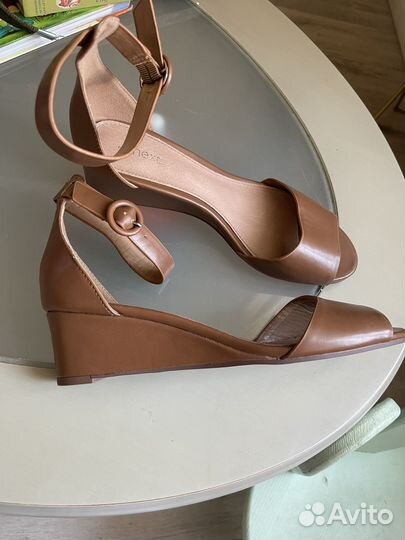 Босоножки Next новые 40 41 размер