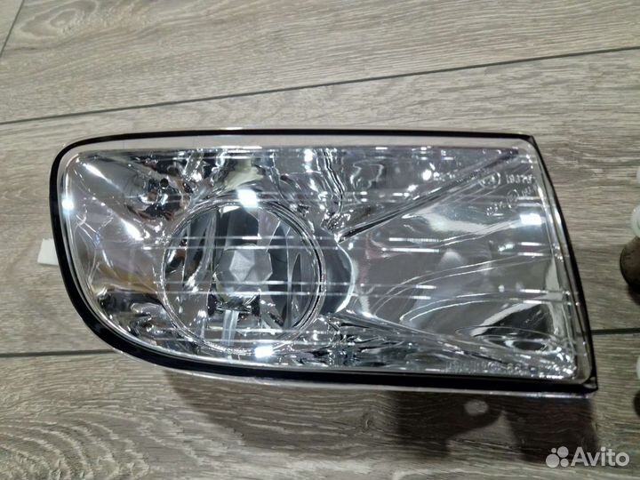 Противотуманная фара Skoda Octavia 2004-2015