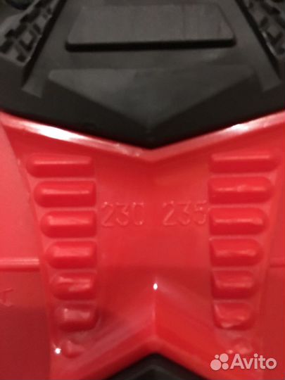 Горнолыжные ботинки