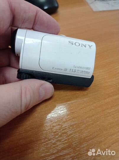 Продам экшн камеру Sony hdr az1
