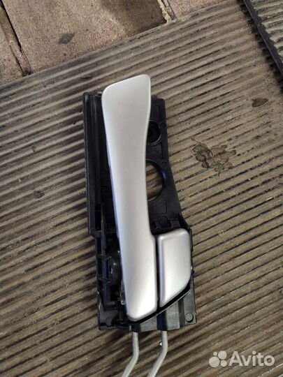 Замок двери Hyundai Solaris 1