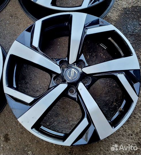 R19 оригинал nissan