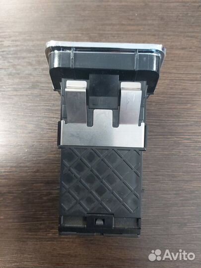 Кнопка стояночного тормоза Mercedes S 500 4Matic