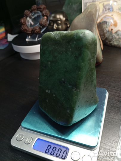 Нефрит речной окатыш без обработки