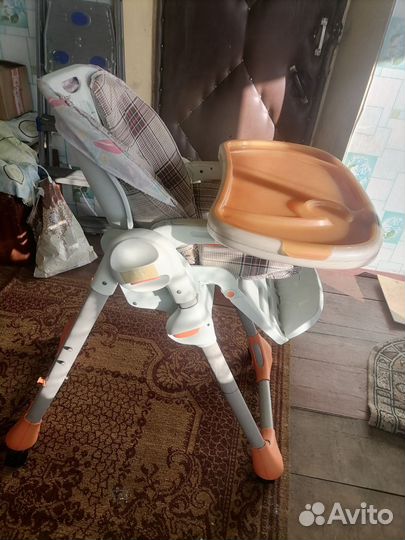 Стульчик для кормления