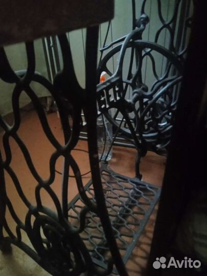 Зингер швейная машина. Станина