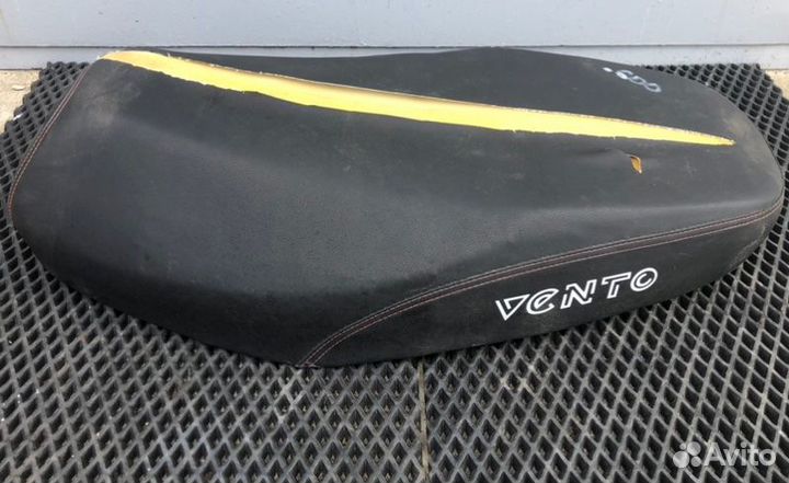 Сиденье на скутер Vento Corsa 150