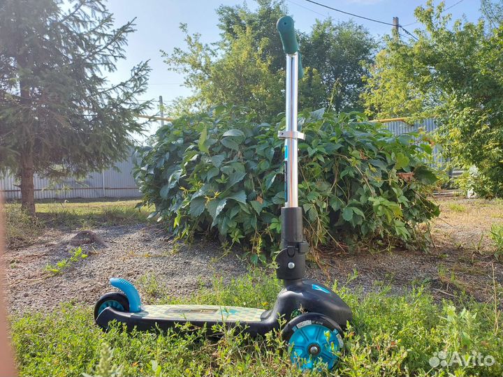 Самокат детский трехколесный