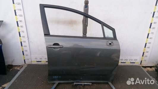 Дверь передняя правая toyota corolla verso 2 (1BR0