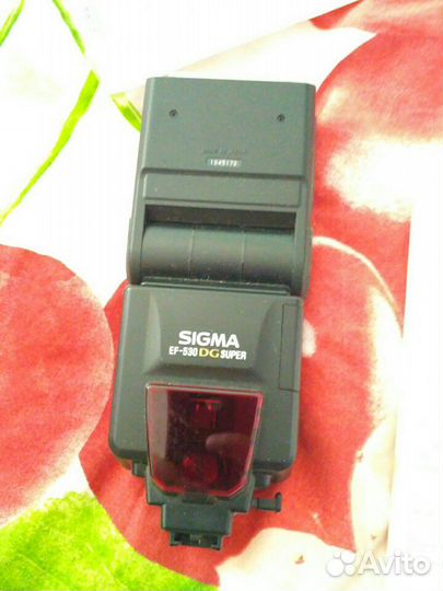 Вспышка Sigma EF-530