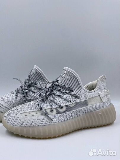 Кроссовки Adidas Yeezy Boost 350 V2