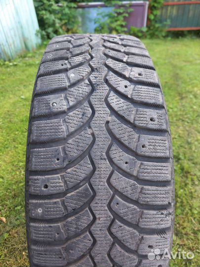Bridgestone Blizzak Spike-01 195/65 R15