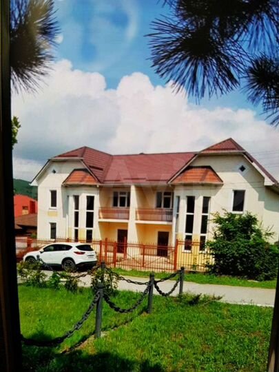 Дом 310 м² на участке 8 сот.