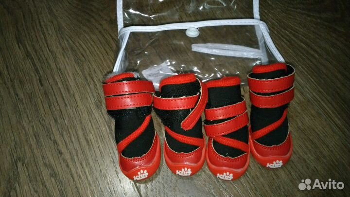 Ботиночки для маленькой собачки