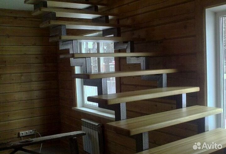 Лестница винтовая с монтажем