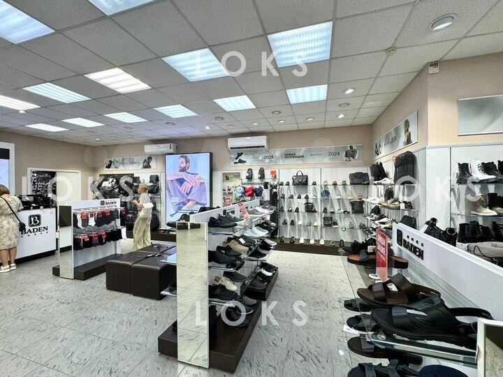 Торговое 200 м² в административном здание