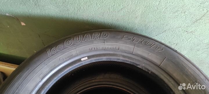 Yokohama IceGuard Stud IG65 215/60 R16 99T