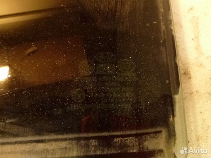 Стекло двери задней левой hyundai tucson tucson 2004