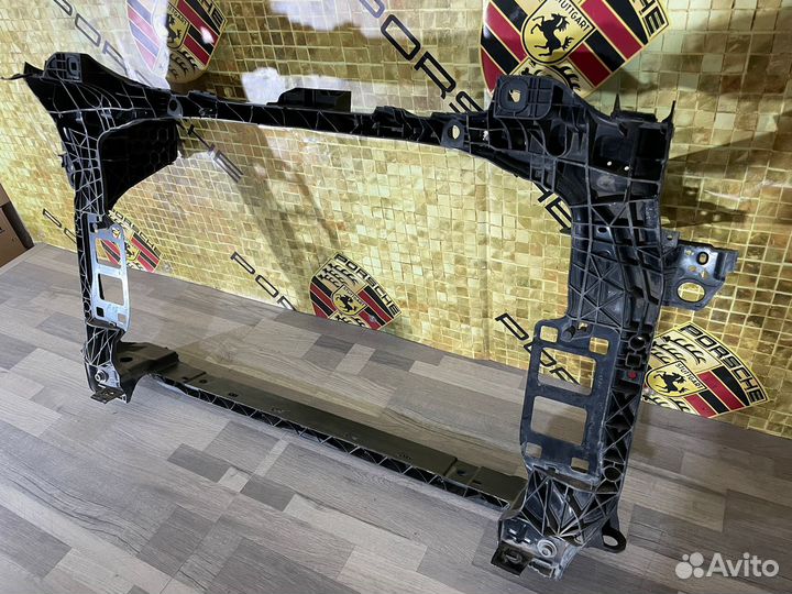 Панель передняя на Porsche Cayenne 9Y