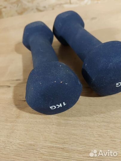 Гантели, скакалки, обруч