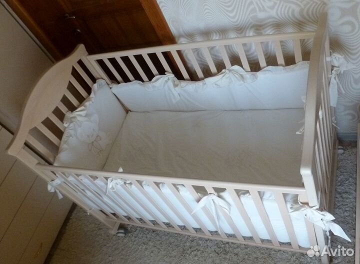 Кроватка Erbesi (Италия) с матрасом и бортиками