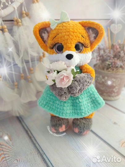 Плюшевая лисичка
