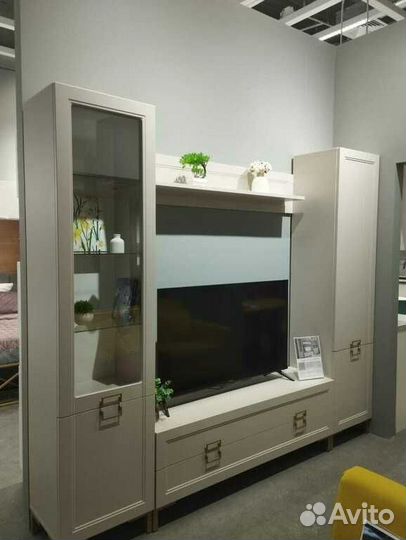 Тумба под телевизор Ассоль