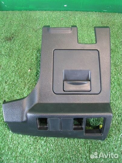 Накладка торпедо Toyota Auris E18 2015