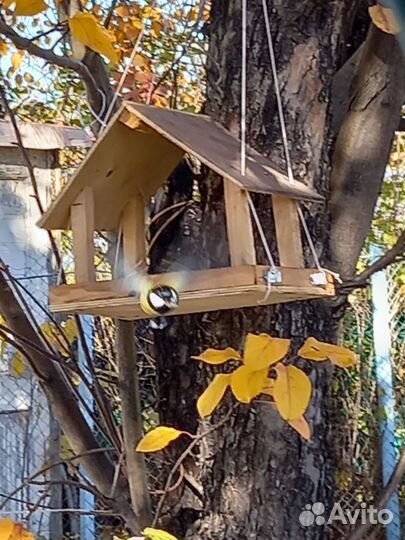 Кормушка для птиц