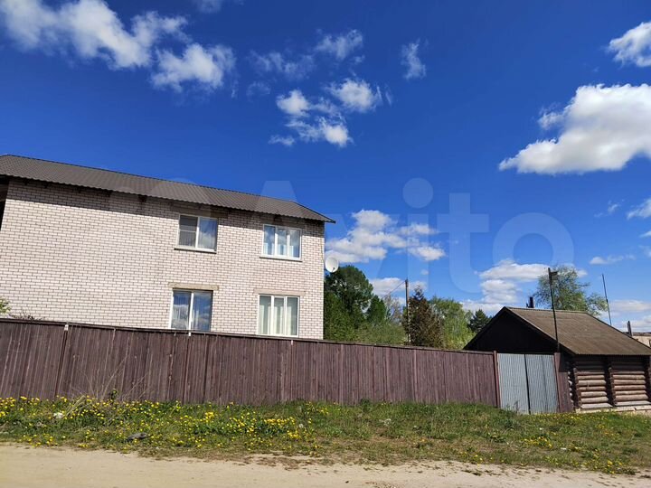 Дом 200 м² на участке 11 сот.