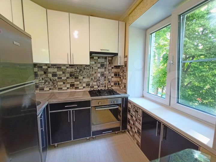 4-к. квартира, 60 м², 3/5 эт.