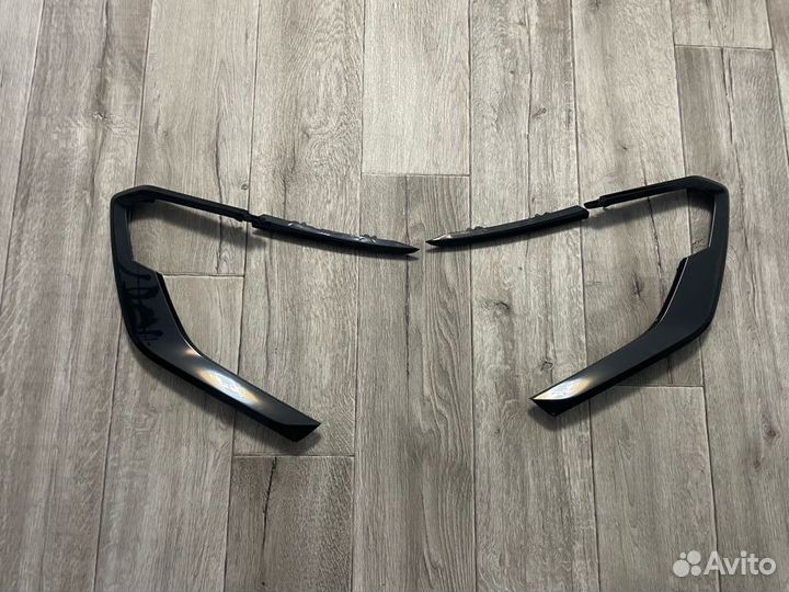 Лада веста NG Молдинг переднего б. антихром(иксы)