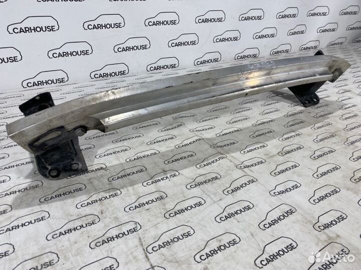 Усилитель переднего бампера передний Audi Q7