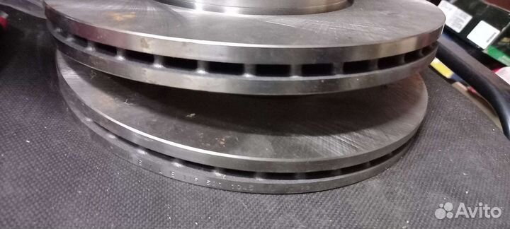 Тормозной диск skoda octavia VW Golf Touran