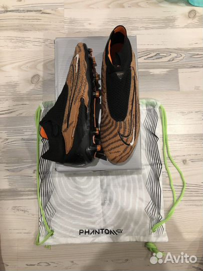 Бутсы Nike Phantom