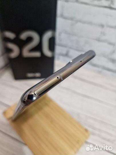 Samsung Galaxy S20 Plus 12/256 Snapdragon 865