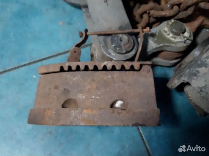 Утюг чугунный старинный