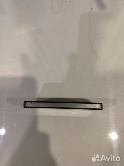 iPhone 4, 32 ГБ