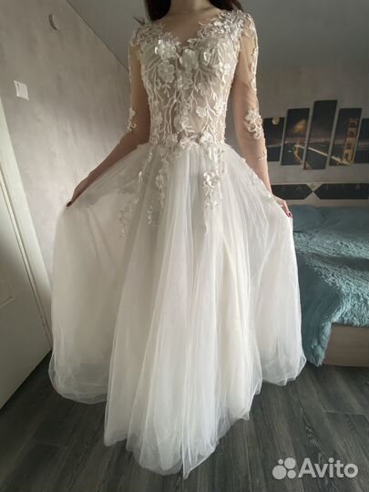 Свадебное платье